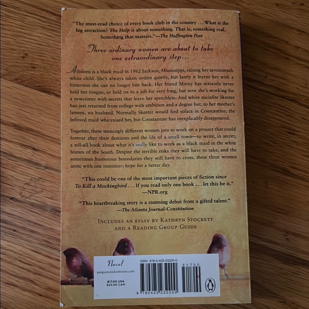 The Help by Kathryn Stockett Book - Picture 3 of 4